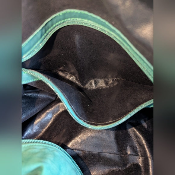 Vintage Boho Neiman Marcus Emerald Green Suede Shoulder Bag - Picture 12 of 12